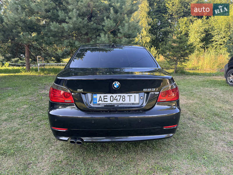 Седан BMW 5 Series 2007 в Ковеле