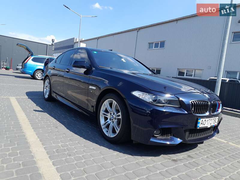 Седан BMW 5 Series 2013 в Мукачево