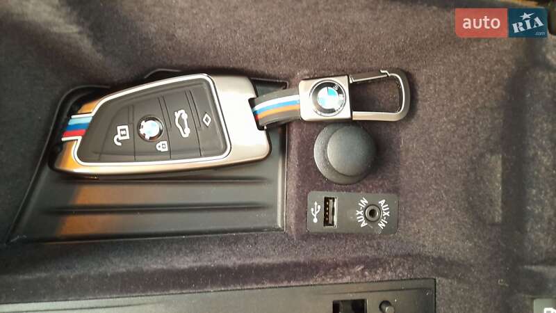 Седан BMW 5 Series 2013 в Мукачево