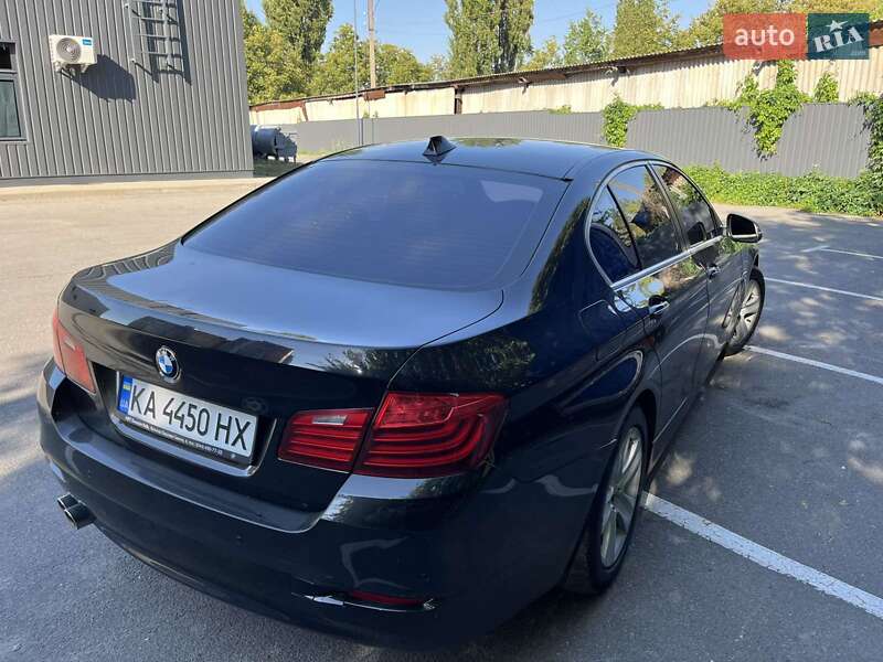 Седан BMW 5 Series 2013 в Каменец-Подольском