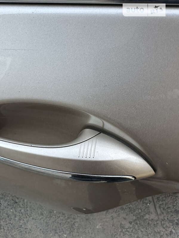 Седан BMW 5 Series 2012 в Киеве