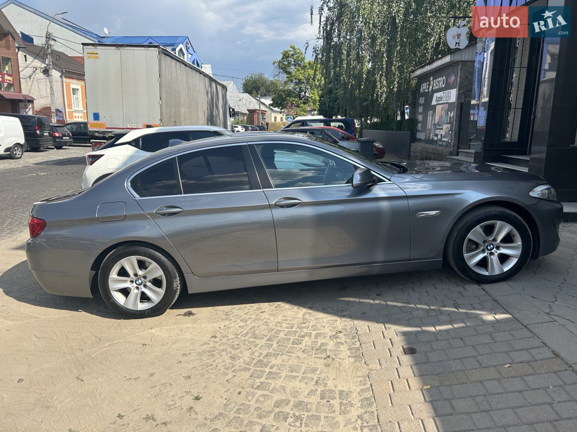 2012 BMW 5er - мініатюра 9