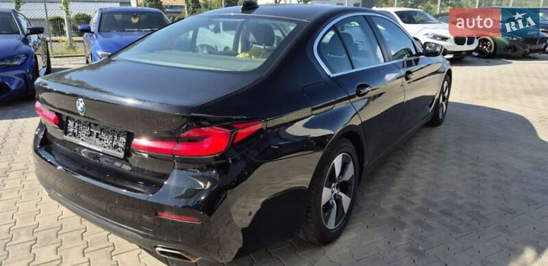Седан BMW 5 Series 2021 в Львове