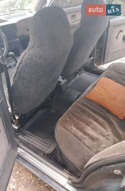 Седан BMW 5 Series 1982 в Томашполі