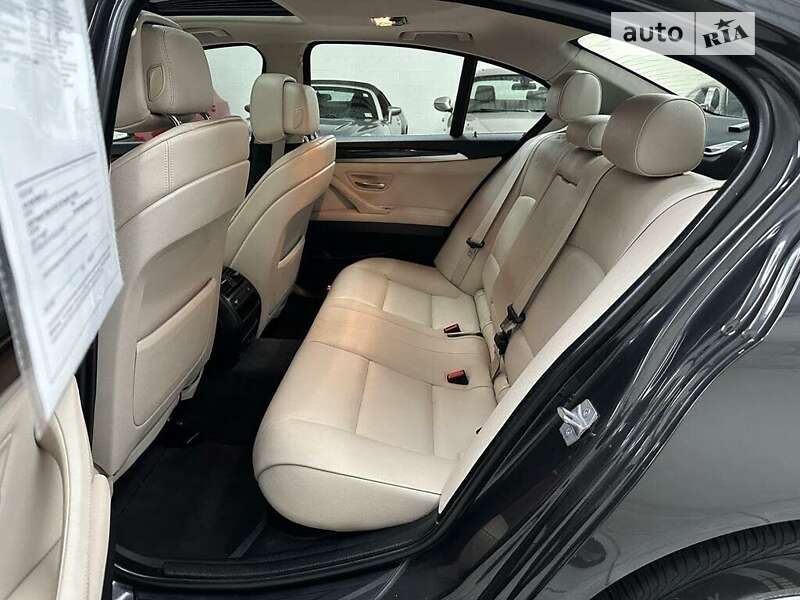 Седан BMW 5 Series 2013 в Львове