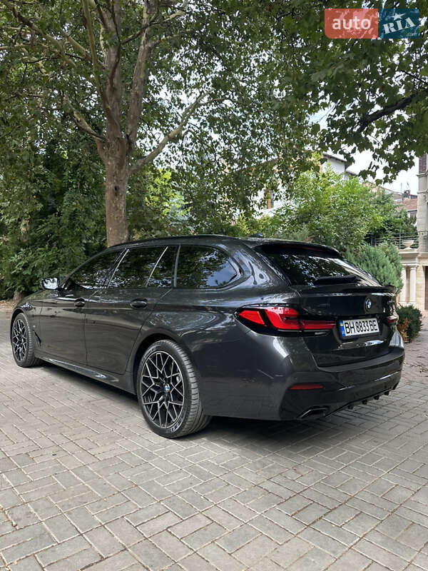 BMW 5 Series 2021