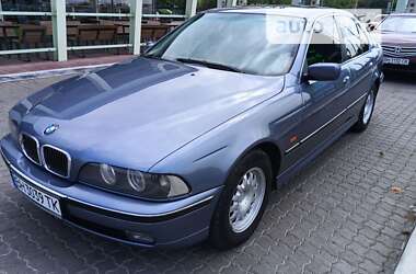 Седан BMW 5 Series 2000 в Черноморске