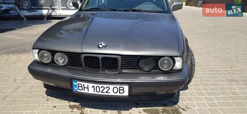 BMW 5 Series 1990