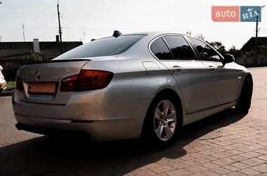 Седан BMW 5 Series 2012 в Дубні