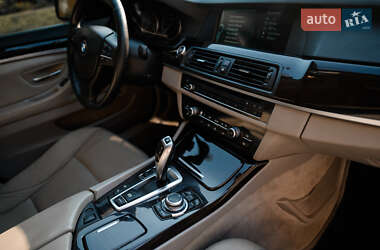 Седан BMW 5 Series 2012 в Дубні