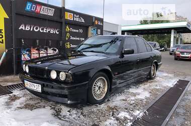 Седан BMW 5 Series 1995 в Киеве