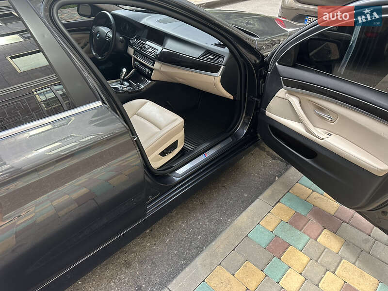 Седан BMW 5 Series 2012 в Києві фото 10 Седан BMW 5 Series 2012 в Києві