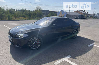 Седан BMW 5 Series 2011 в Чернівцях