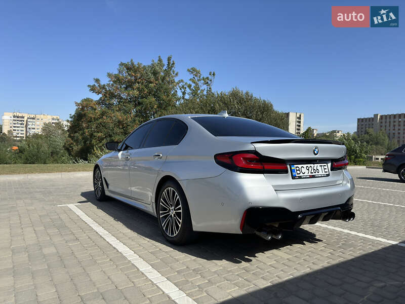 Седан BMW 5 Series 2017 в Львові