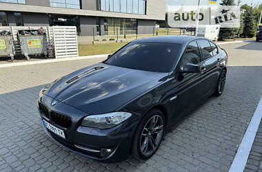 Седан BMW 5 Series 2011 в Львові