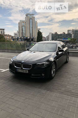 Седан BMW 5 Series 2016 в Киеве