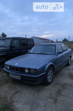 Седан BMW 5 Series 1989 в Луцке