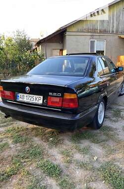 Седан BMW 5 Series 1992 в Виннице