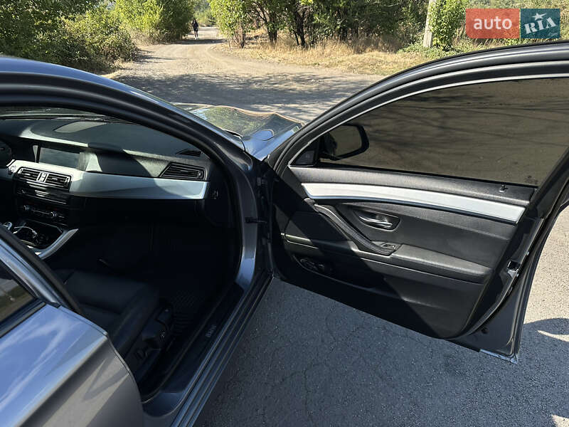 Седан BMW 5 Series 2011 в Кривому Розі