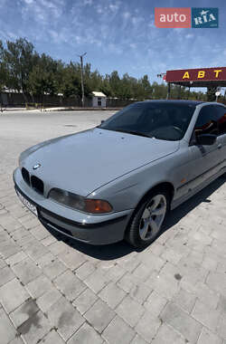 Седан BMW 5 Series 1998 в Виноградові