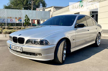 Седан BMW 5 Series 2000 в Запоріжжі