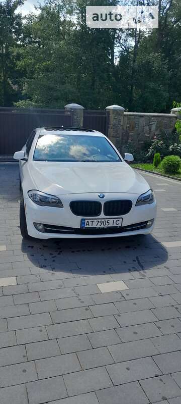 Седан BMW 5 Series 2012 в Богородчанах