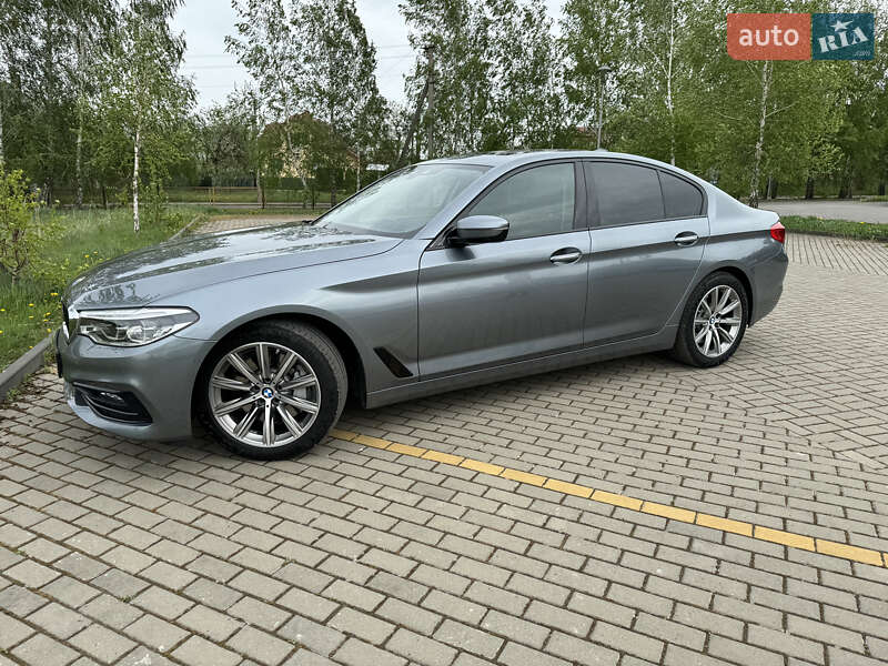 Седан BMW 5 Series 2017 в Дрогобичі