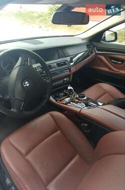 Седан BMW 5 Series 2012 в Каменец-Подольском