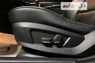 Седан BMW 5 Series 2012 в 