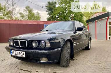 Седан BMW 5 Series 1995 в Николаеве