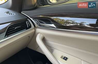 Седан BMW 5 Series 2019 в 