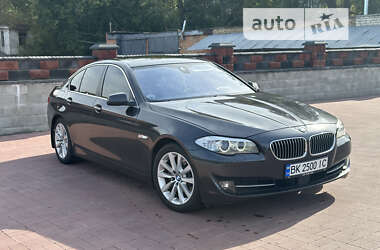 Седан BMW 5 Series 2013 в Ровно