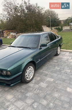 Седан BMW 5 Series 1990 в Хмельницькому