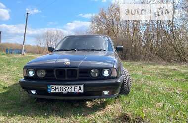 Седан BMW 5 Series 1993 в Сумах