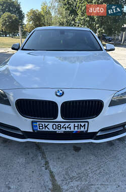 Седан BMW 5 Series 2016 в Нетешине