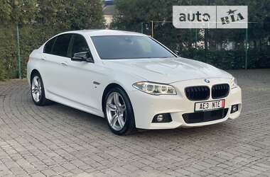 Седан BMW 5 Series 2016 в Чернівцях