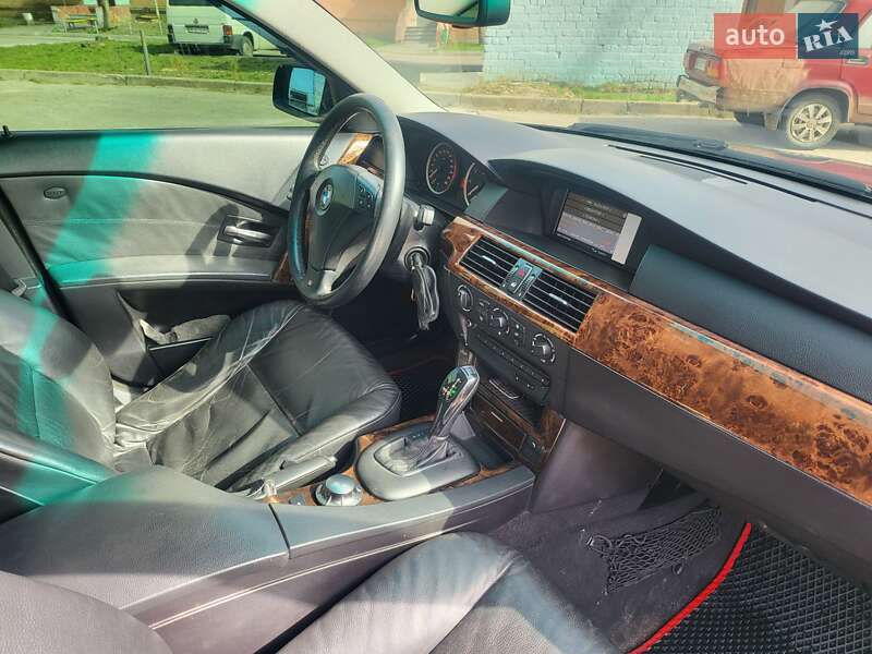 Седан BMW 5 Series 2004 в Харькове