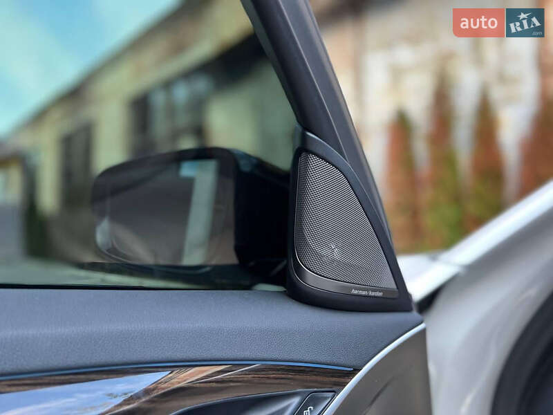 Седан BMW 5 Series 2020 в Львове