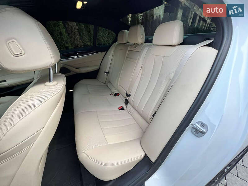 Седан BMW 5 Series 2020 в Львове