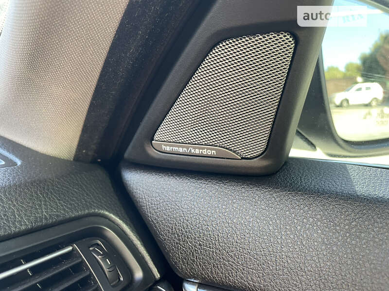 Седан BMW 5 Series 2015 в Хмельницком