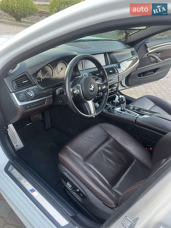 Седан BMW 5 Series 2014 в Тересве