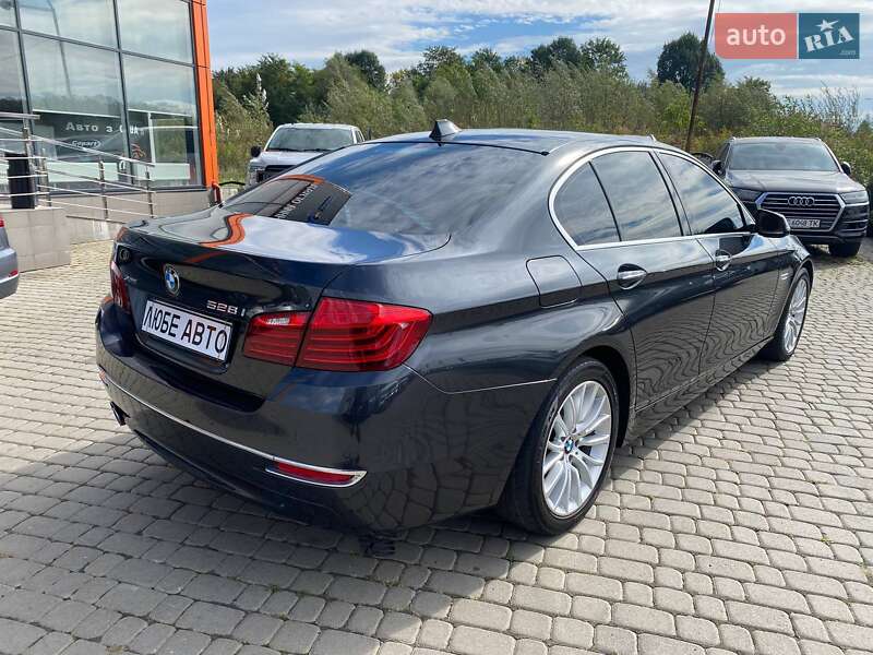 Седан BMW 5 Series 2014 в Львові