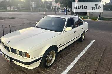 Седан BMW 5 Series 1991 в Одессе