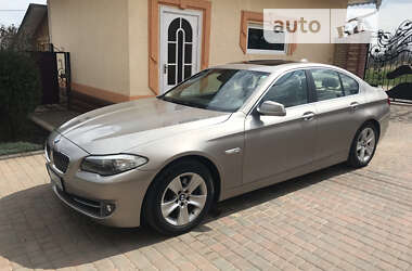 Седан BMW 5 Series 2012 в Чернівцях