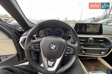 Седан BMW 5 Series 2019 в Львове