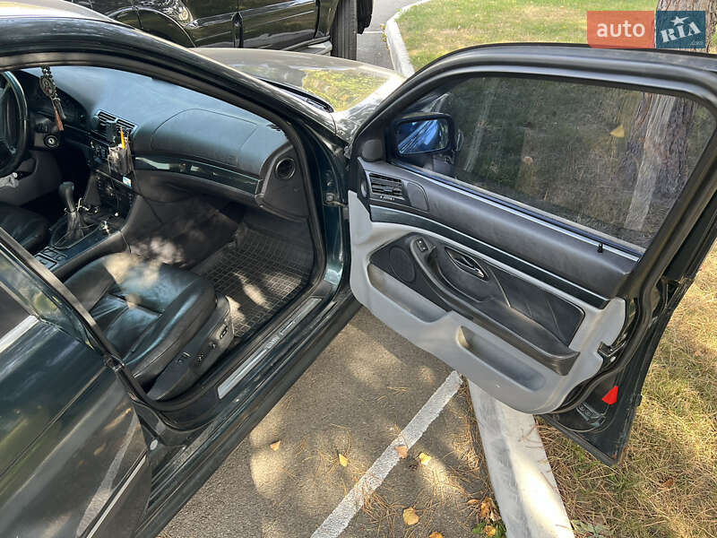 Седан BMW 5 Series 1996 в Броварах