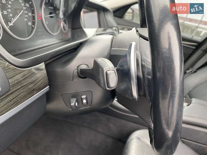 Седан BMW 5 Series 2013 в Львове