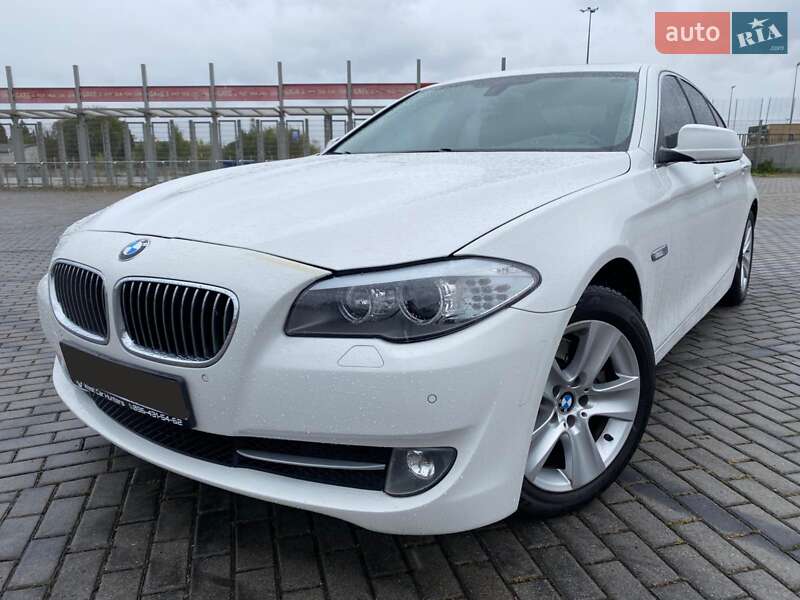 Седан BMW 5 Series 2013 в Львове