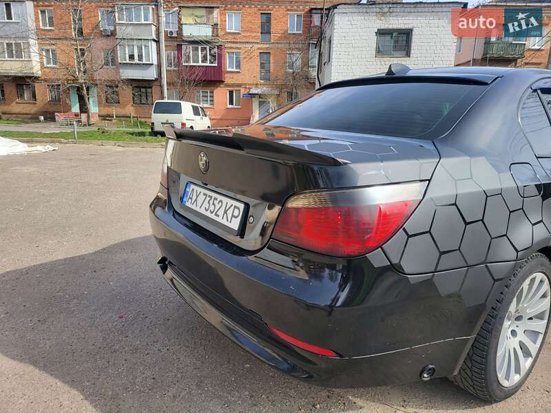 Седан BMW 5 Series 2004 в Харькове
