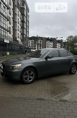 Седан BMW 5 Series 2005 в Новояворівську